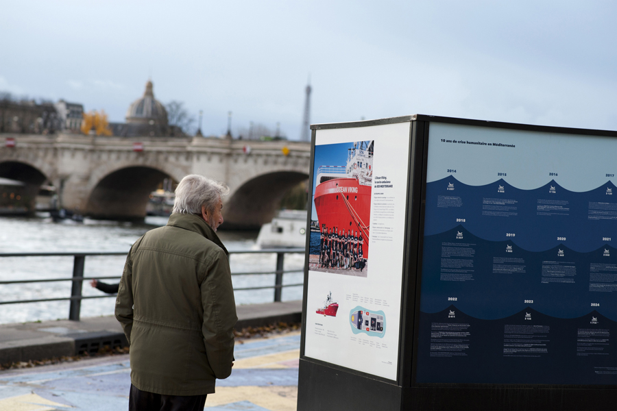 Photo de l'exposition SOS save Our Souls sur les Berges de Seine à Paris